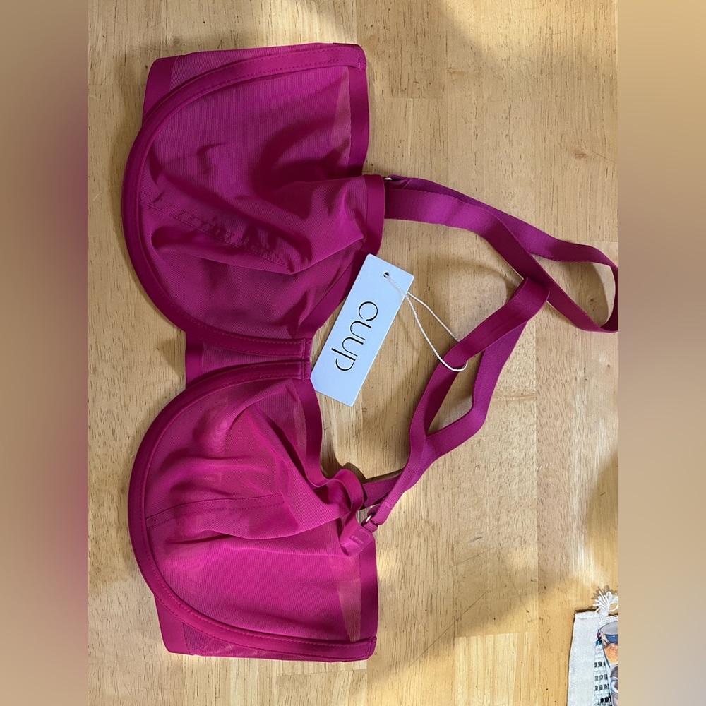NWT Cuup bra in mulberry